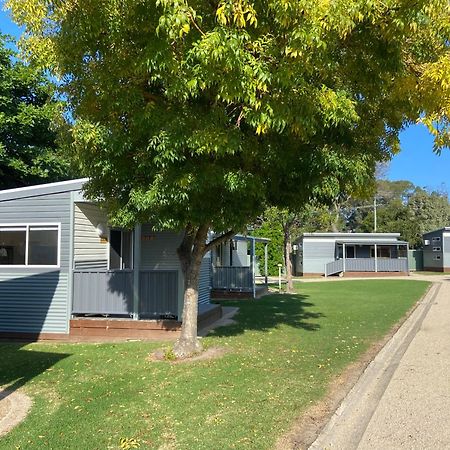 Beachcomber Caravan Park Mallacoota Esterno foto