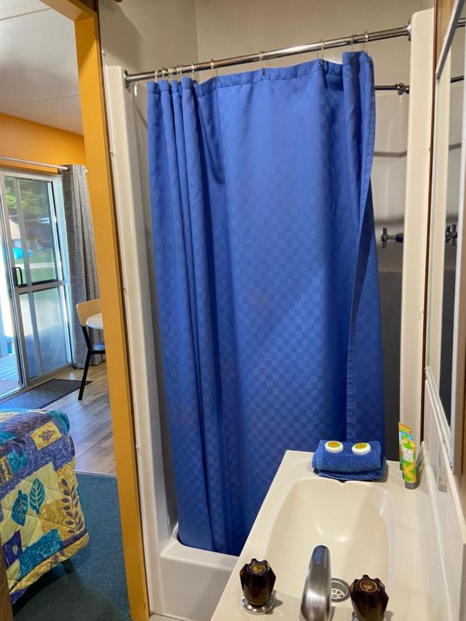 Beachcomber Caravan Park Mallacoota Esterno foto