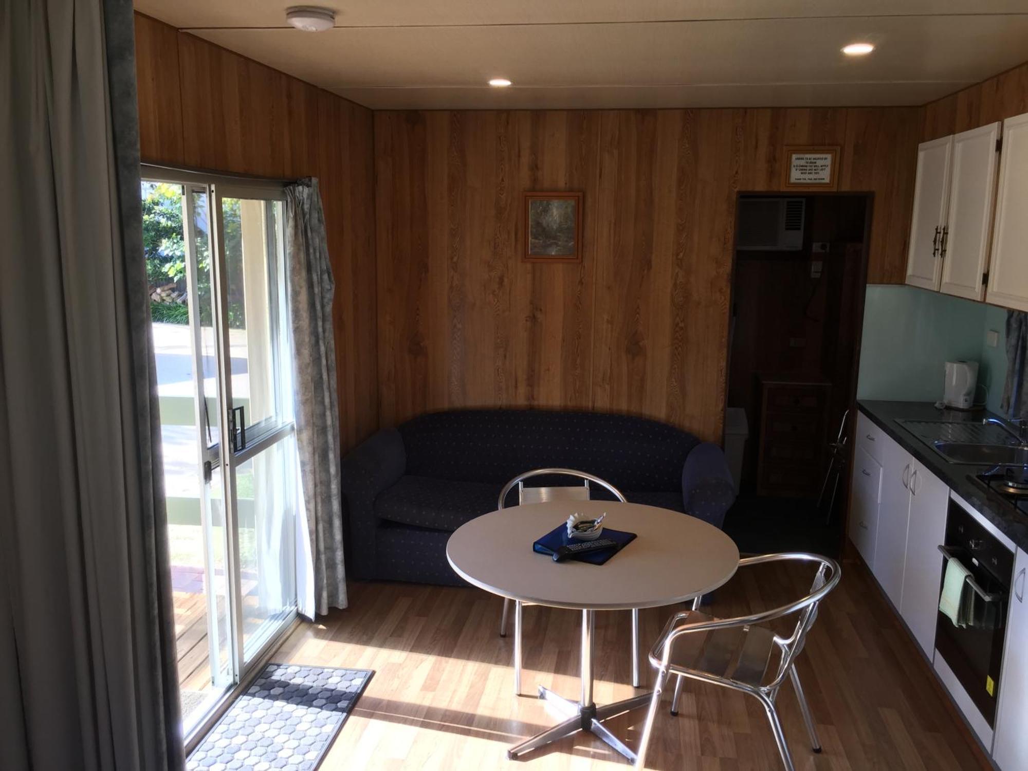Beachcomber Caravan Park Mallacoota Esterno foto